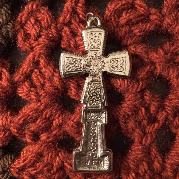 Vintage JEM Connemara Marble (Faux) Cross Pendant - Picture 3 of 7